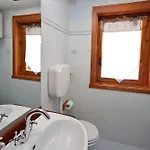 La Casetta Di Legno Di Babi